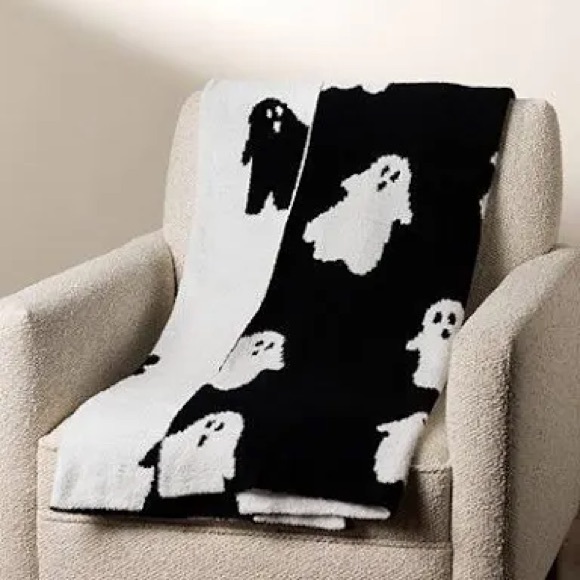 50 x 60'' Halloween Ghost Throw Blanket Microfiber Blanket Black/White - Picture 2 of 2